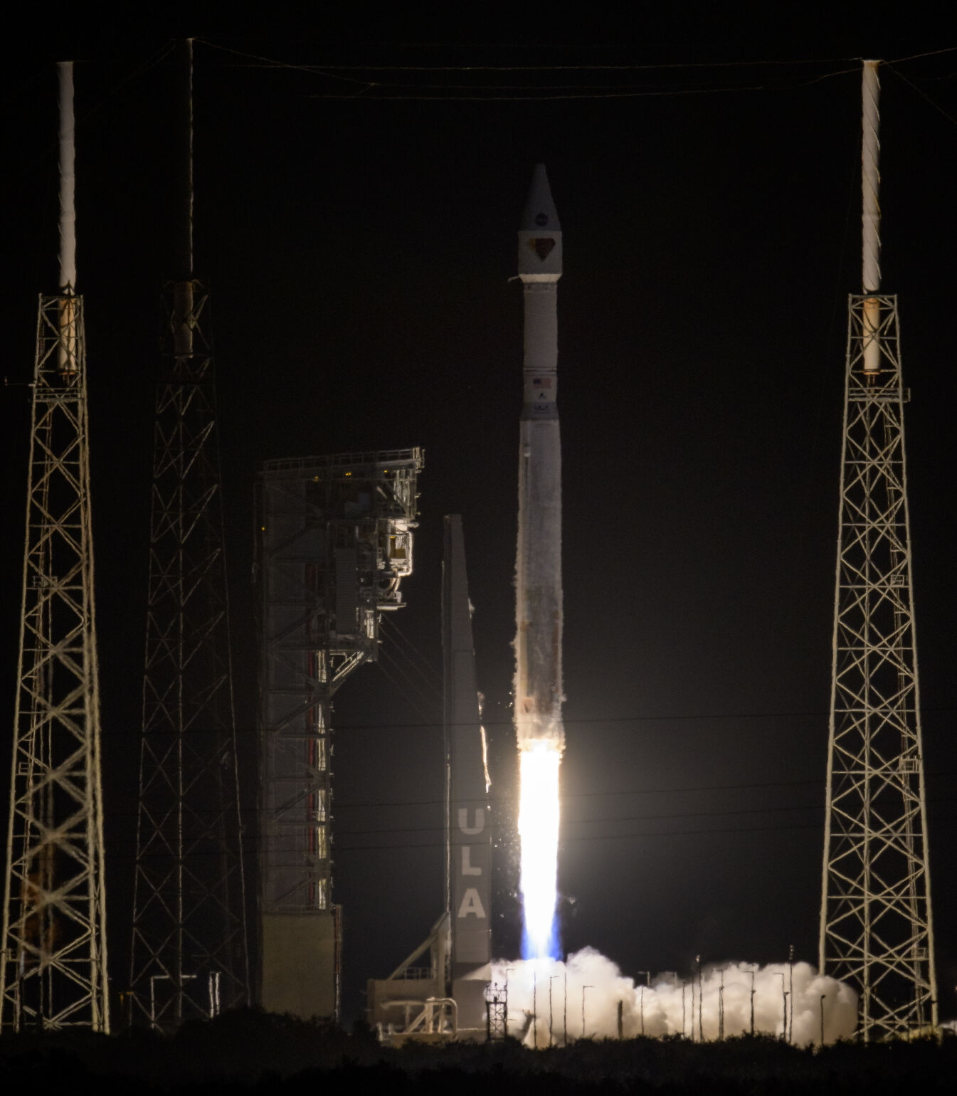 UCF alumnus and physics professor team up on NASA mission